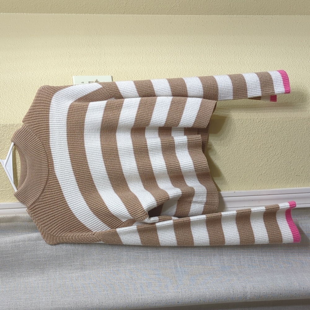 Women's sweater